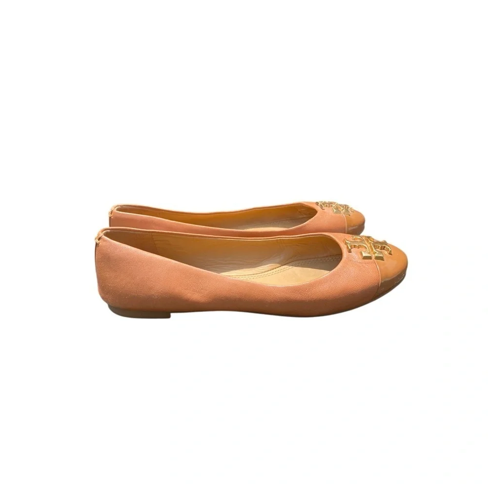 Tory Burch Tan Leather Flats Sleek Minimalist Design size 7.5